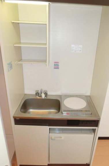 千葉市花見川区検見川町3丁目　一棟売マンションのキッチン