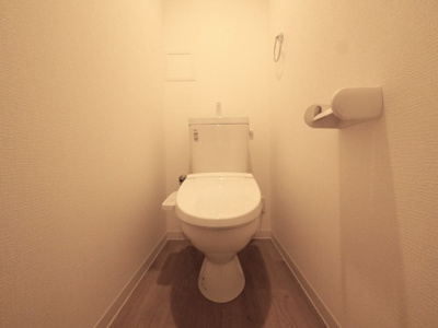 【トイレ】 | SOLASIA residence九条 | コンパクトで使いやすいトイレです