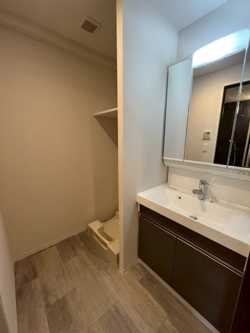 クレストコート堂島の洗面所