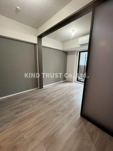 クレストコート堂島の居間・リビング|ゆったり過ごせるリビングです