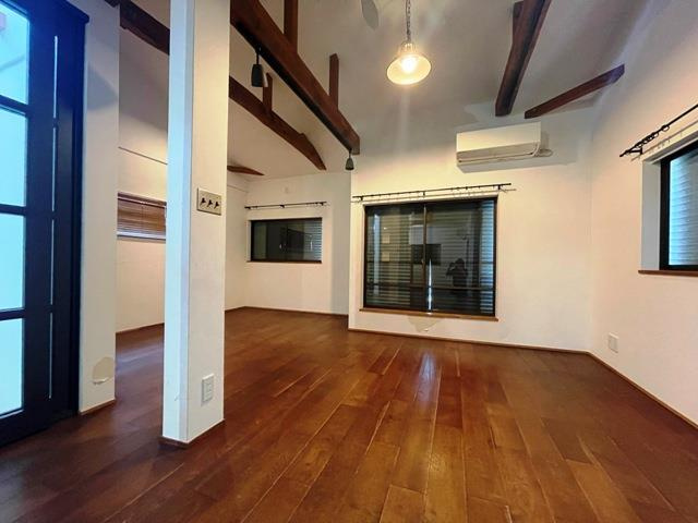 東園田町５丁目戸建の寝室