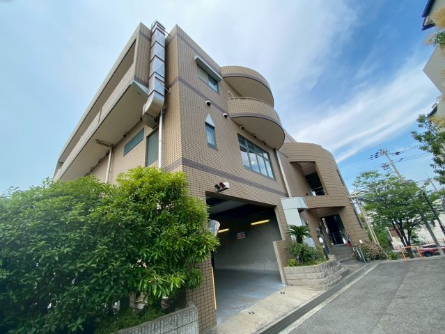 リアライズ芦屋東山の外観