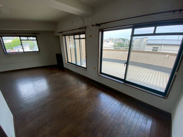 リアライズ芦屋東山の居間・リビング