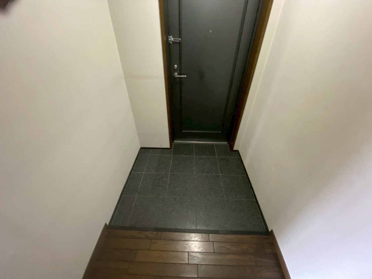 リアライズ芦屋東山の玄関