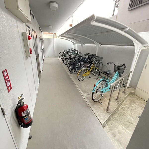 Sun State白壁　名古屋市賃貸　仲介手数料無料の駐車場