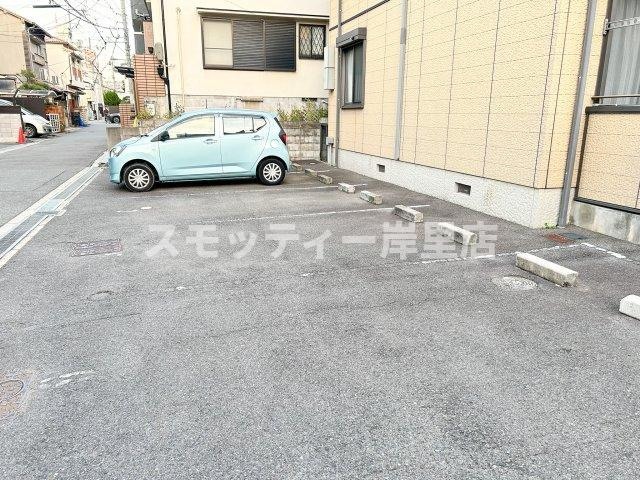 TOMORROW・COURT　A・Bの駐車場