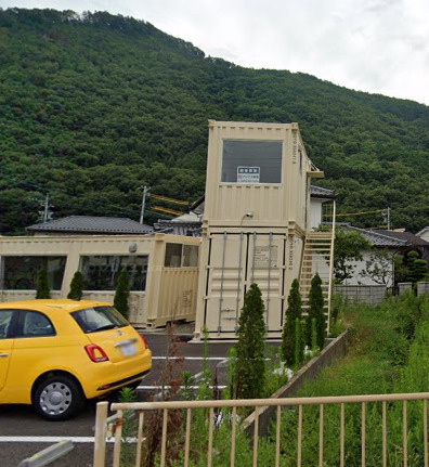 千曲市レストラン・コインランドリー・倉庫の外観