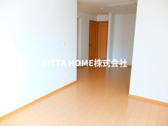 グリーン・エコーⅡの内装|明るいリビングです(^^♪