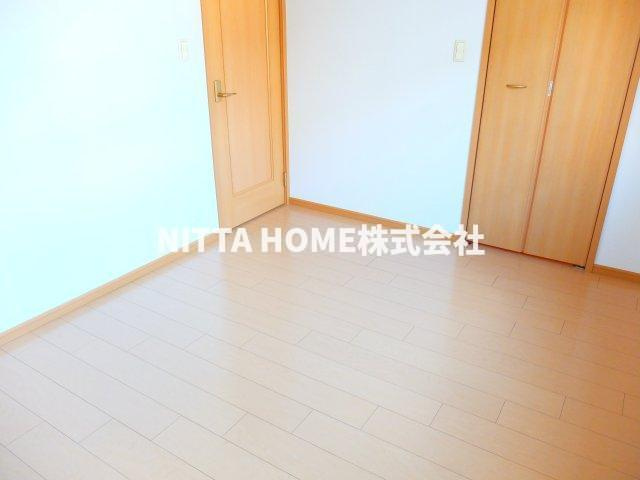 グリーン・エコーⅡの内装|洋室は６帖です♪