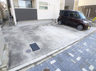 【駐車場】