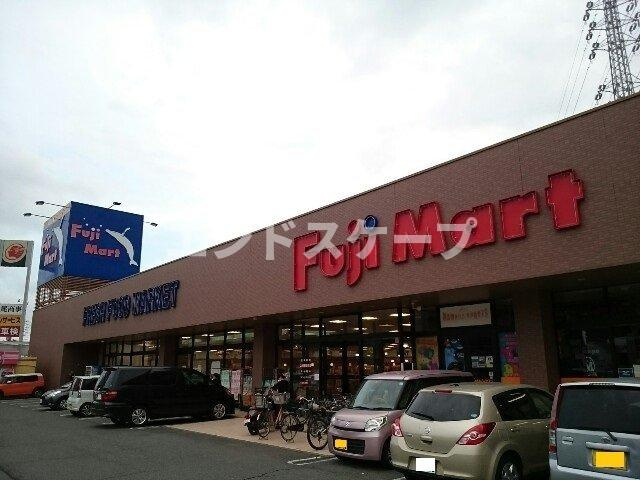 ステラコートの周辺|フジマート上佐野店まで1400m
高崎、前橋のお部屋探しはエンドスケープまで！お客様の理想お聞かせ下さい♪
