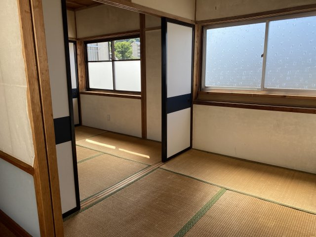 遠野市中央通りのアパート