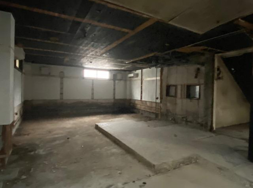 千葉市中央区富士見2丁目　中古売店舗の内装