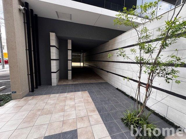 ストーリアイバラキのエントランス|ゆとりのあるエントランスです