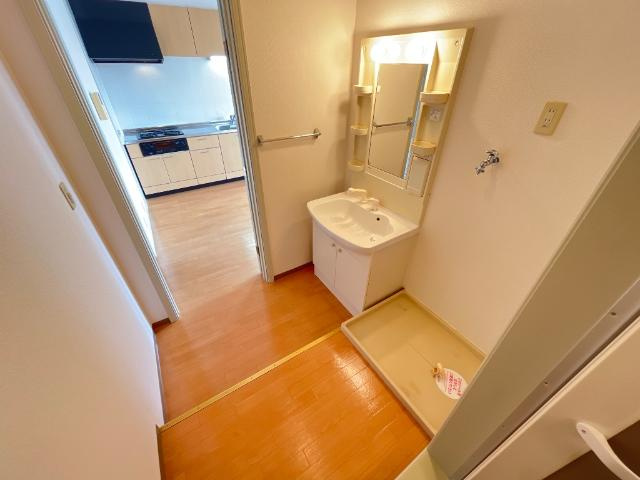 シャルムＡ　　刈谷市近郊の賃貸はクラスホームの洗面所|玄関