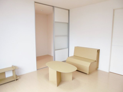 【居間・リビング】 | メゾンハピネス１５