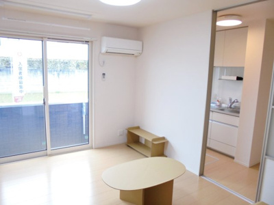 【居間・リビング】 | メゾンハピネス１５ | 洋室9帖