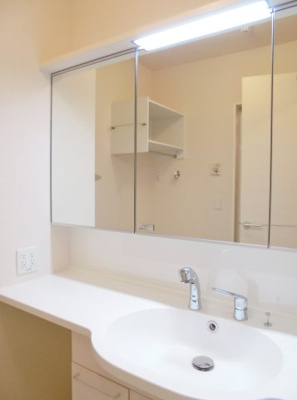 【洗面所】 | メゾンハピネス１５ | 洗髪洗面化粧台