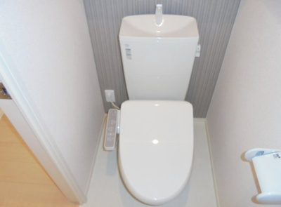 【トイレ】 | メゾンハピネス１５ | 温水洗浄暖房便座