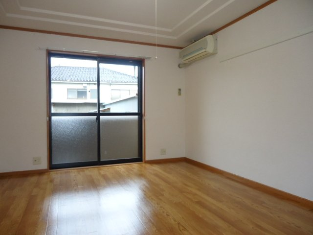 エスフィールドアサマ　　刈谷市近郊の賃貸はクラスホームの居間・リビング|洋室