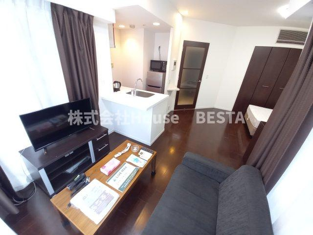 プレジール三ノ宮の洋室