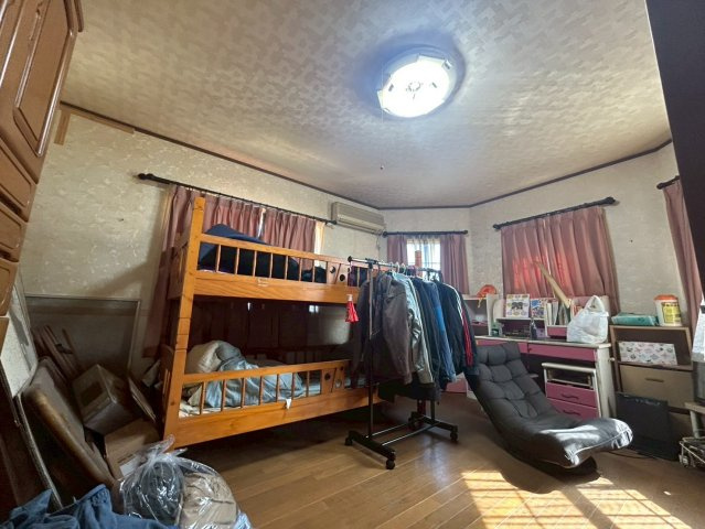 勝浦市興津久保山台　中古戸建の洋室