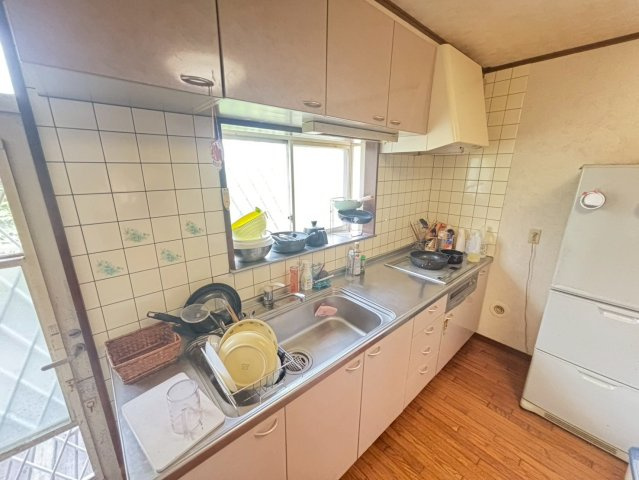 勝浦市興津久保山台　中古戸建のキッチン