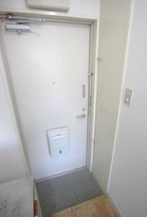 ユーコート上馬　駅近　オートロック　高層階　眺望良好の玄関