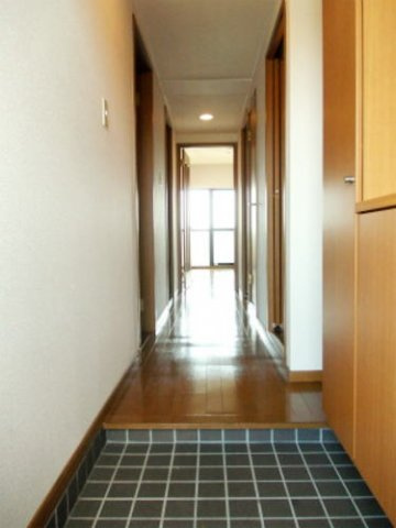 セレーノ松岡Ｂの玄関