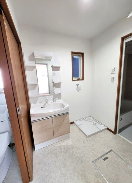 鈴の社の洗面所