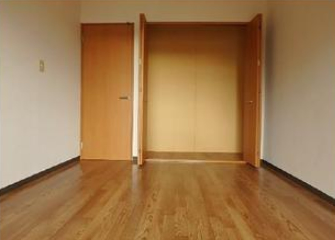 静岡県磐田市西貝塚　一棟売マンションの収納