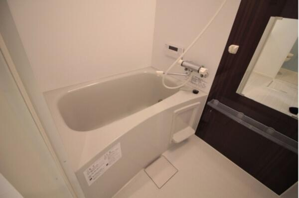 名古屋市天白区野並２丁目の一棟アパートの浴室| 