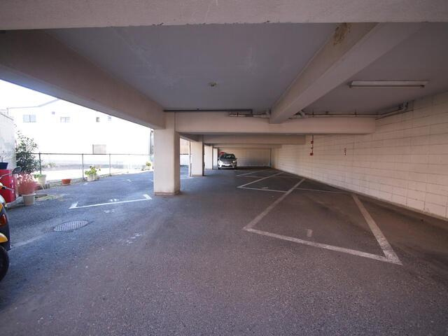 名古屋市南区城下町１丁目の一棟マンションの駐車場| 