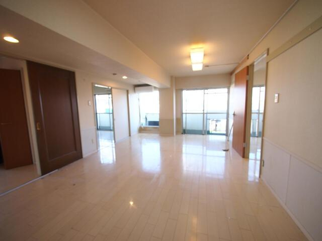 名古屋市南区城下町１丁目の一棟マンションの居間・リビング| 