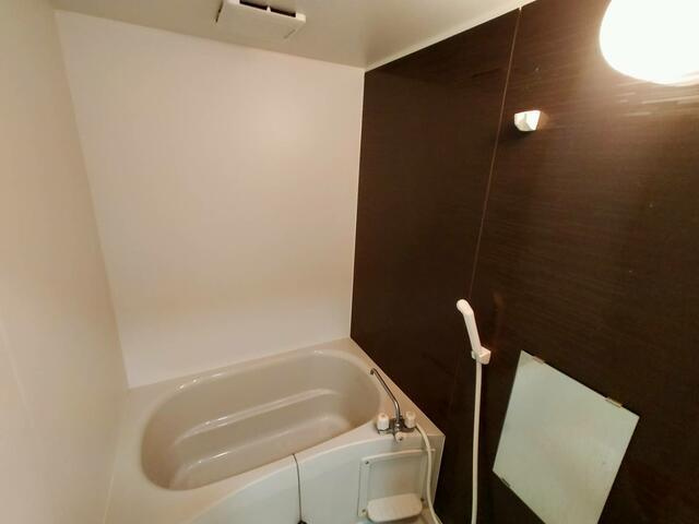 名古屋市瑞穂区関取町の一棟マンションの浴室| 