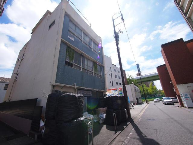名古屋市中区栄５丁目の一棟マンション