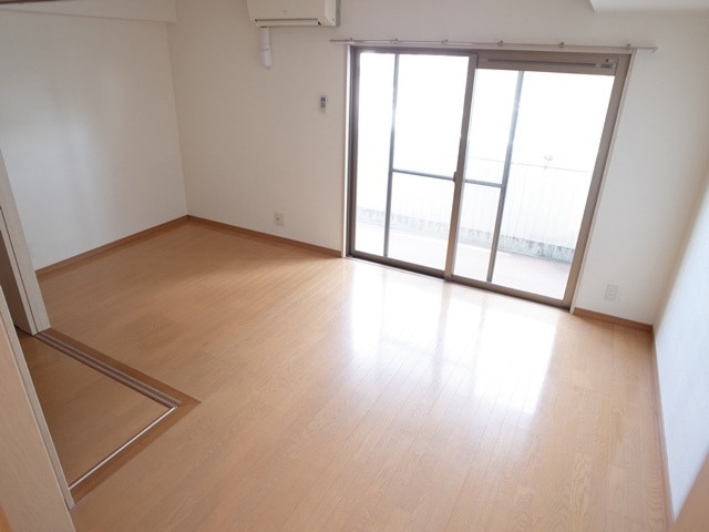 Maizuru Bay Mid Squareの居間・リビング