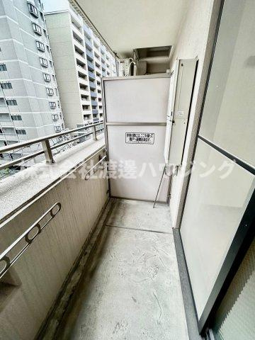 ウエストサイド江坂のバルコニー