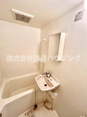 ウエストサイド江坂の洗面所