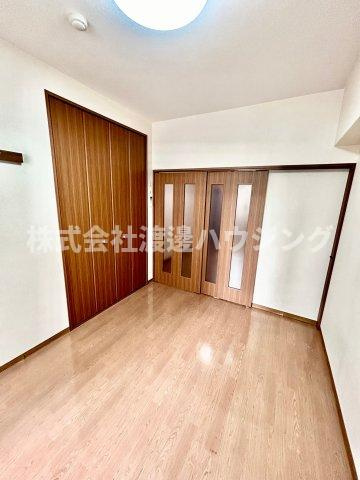 ウエストサイド江坂の寝室