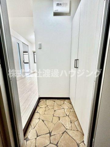 淡路マンションの玄関