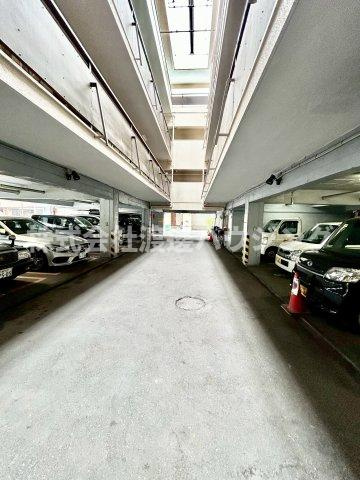 淡路マンションの駐車場