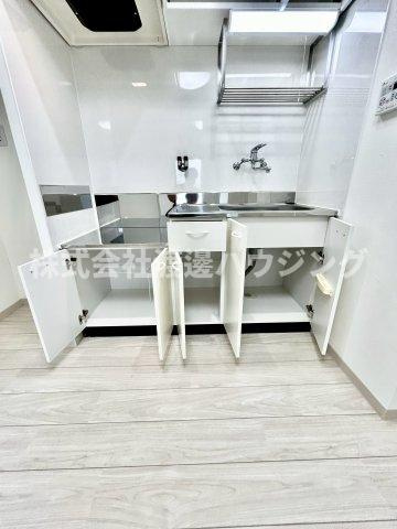 淡路マンションのキッチン|キッチン下収納