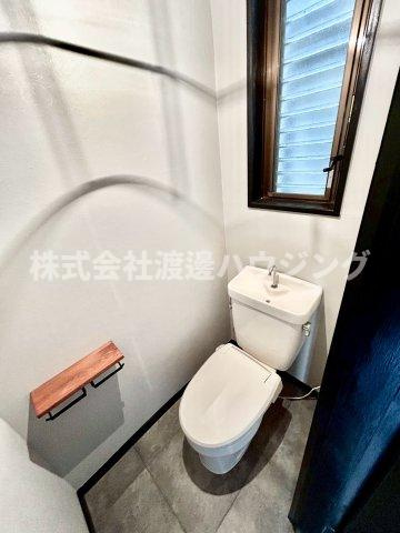 日の出町戸建のトイレ