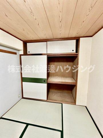 ユニライフ江坂の収納