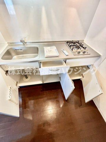 アンフィニⅦ緑地公園のキッチン|キッチン下収納