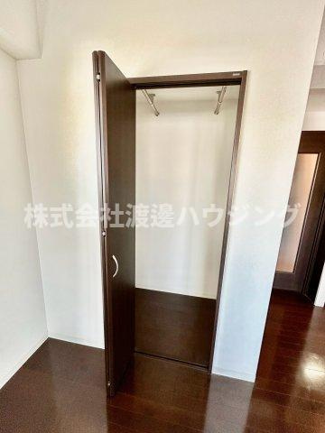 アンフィニⅦ緑地公園の収納|奥行きのある収納