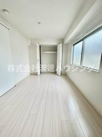 綿榎ハイツの寝室