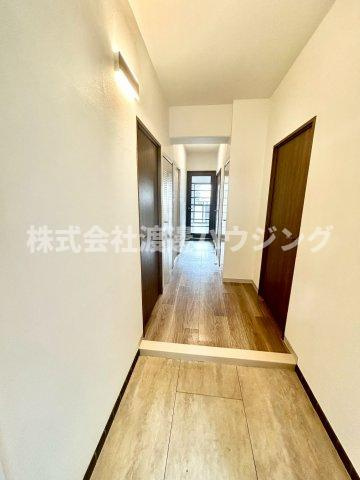 グランベール桃山台の玄関