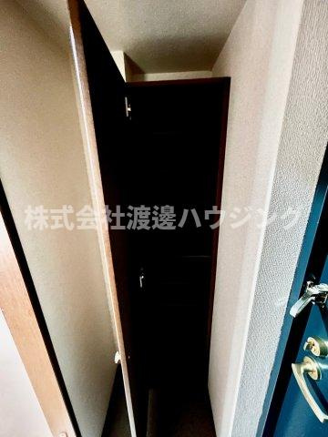 第13関根マンションの収納|シューズBOX